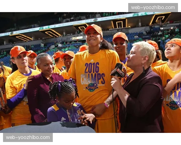 WNBA球星联合NBA球员举办慈善赛,所得善款全部捐赠给女性体育基金会 WNBA球星联合NBA球员举办慈善赛,所得善款全部捐赠给女性体育基金会